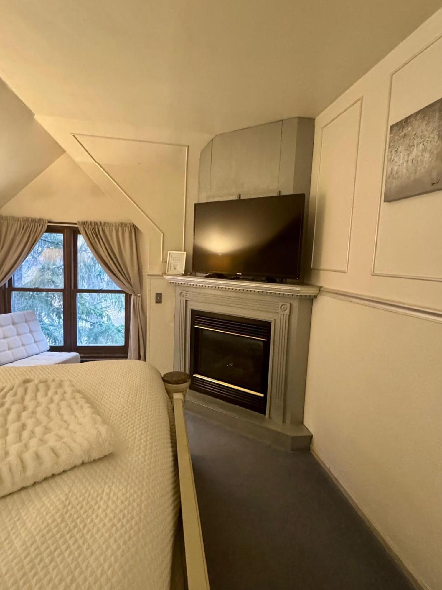 Otter Creek Eau Claire Altoona B&B 외부 사진